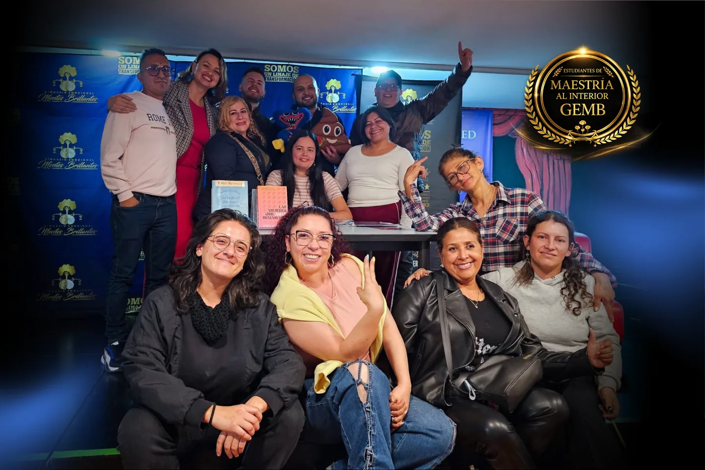 Comunidad de Gimnasio Emocional Mentes Brillantes en un encuentro presencial